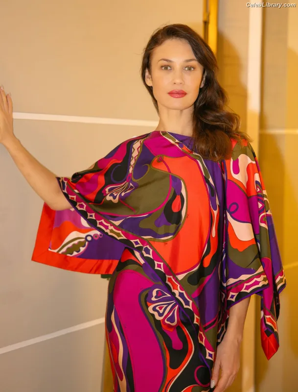 Olga Kurylenko photo 3 of 310