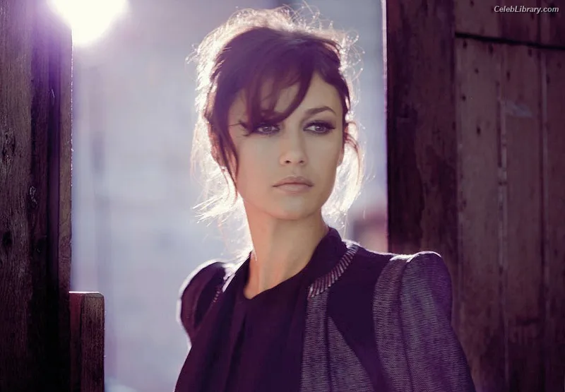 Olga Kurylenko photo 15 of 310