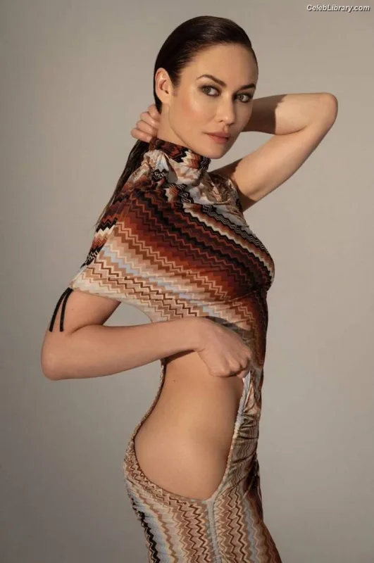 Olga Kurylenko photo 13 of 310