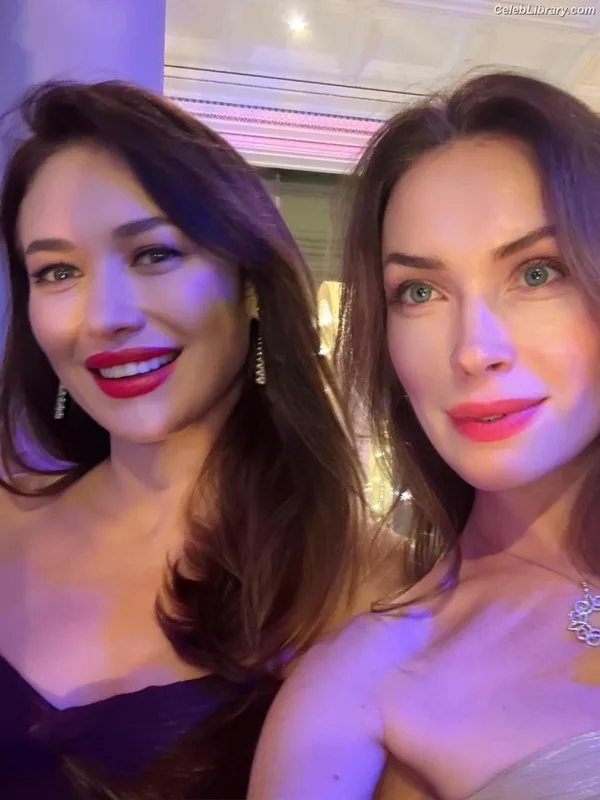 Olga Kurylenko photo 20 of 310