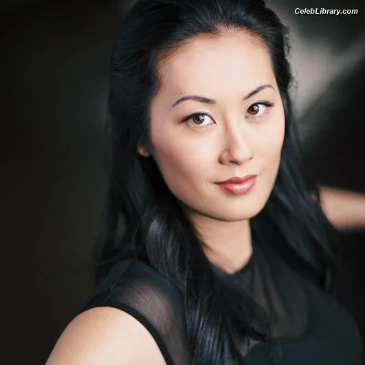 Olivia Cheng photo 23 of 23
