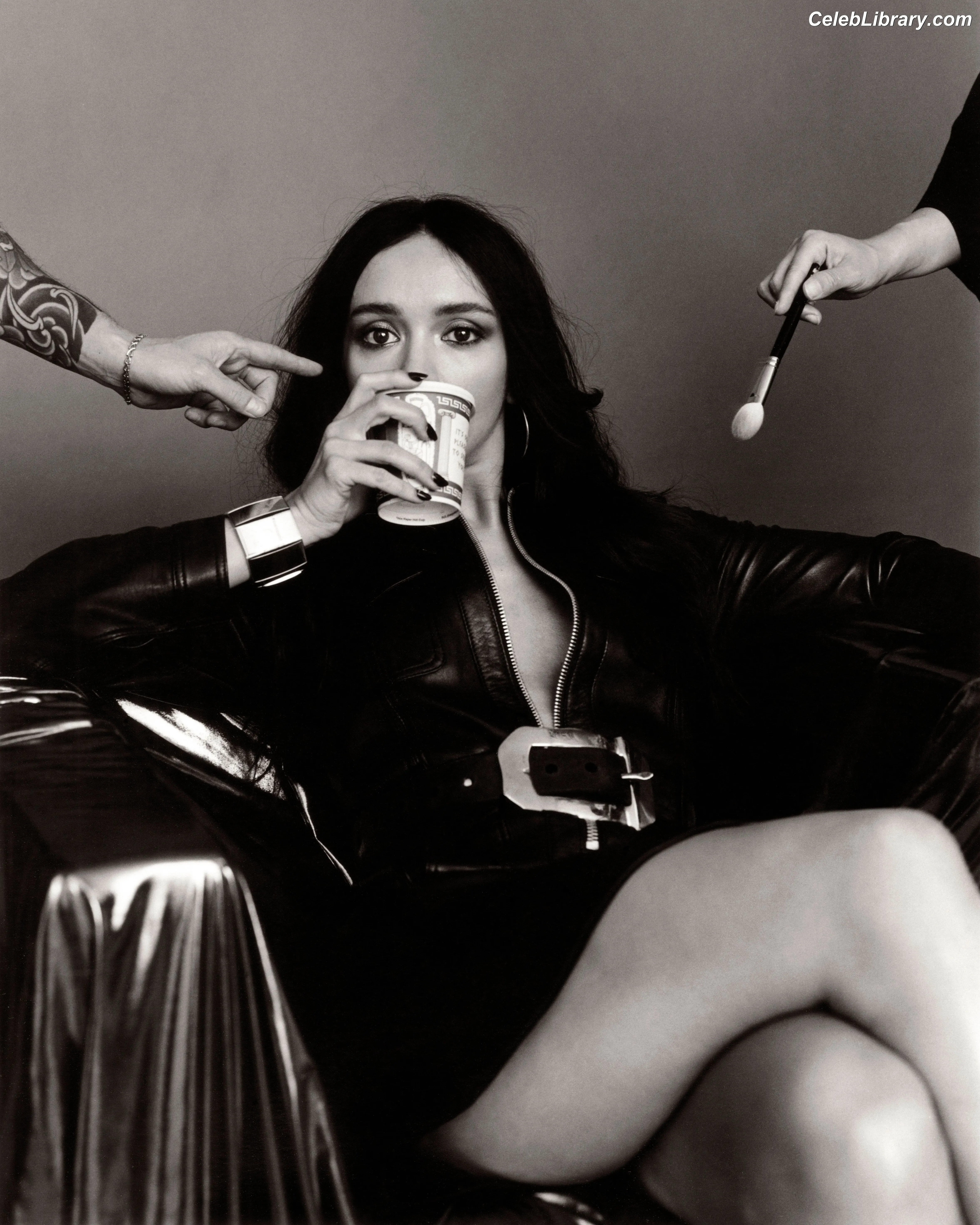 Olivia Cooke photo 7 of 600