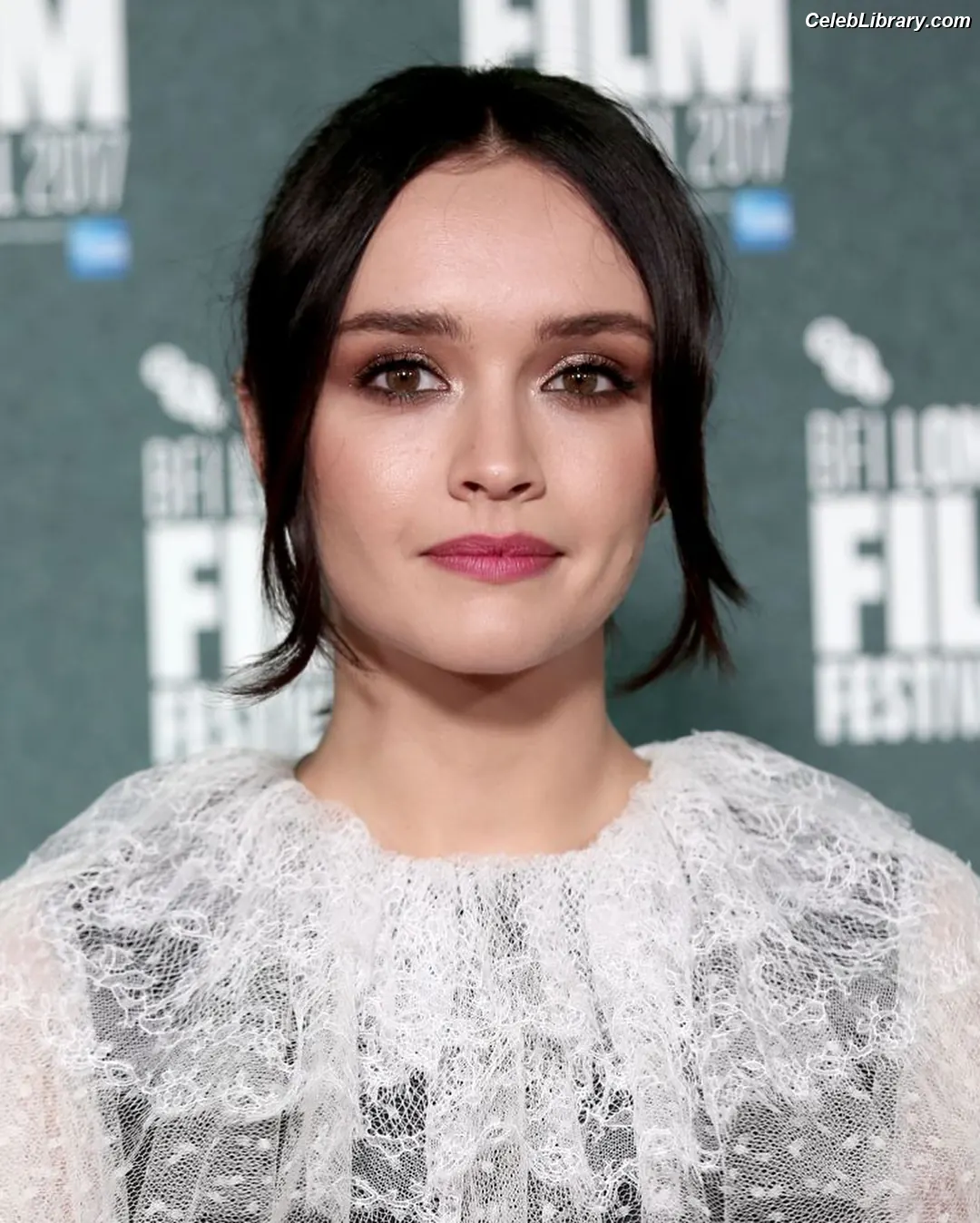 Olivia Cooke photo 1 of 600