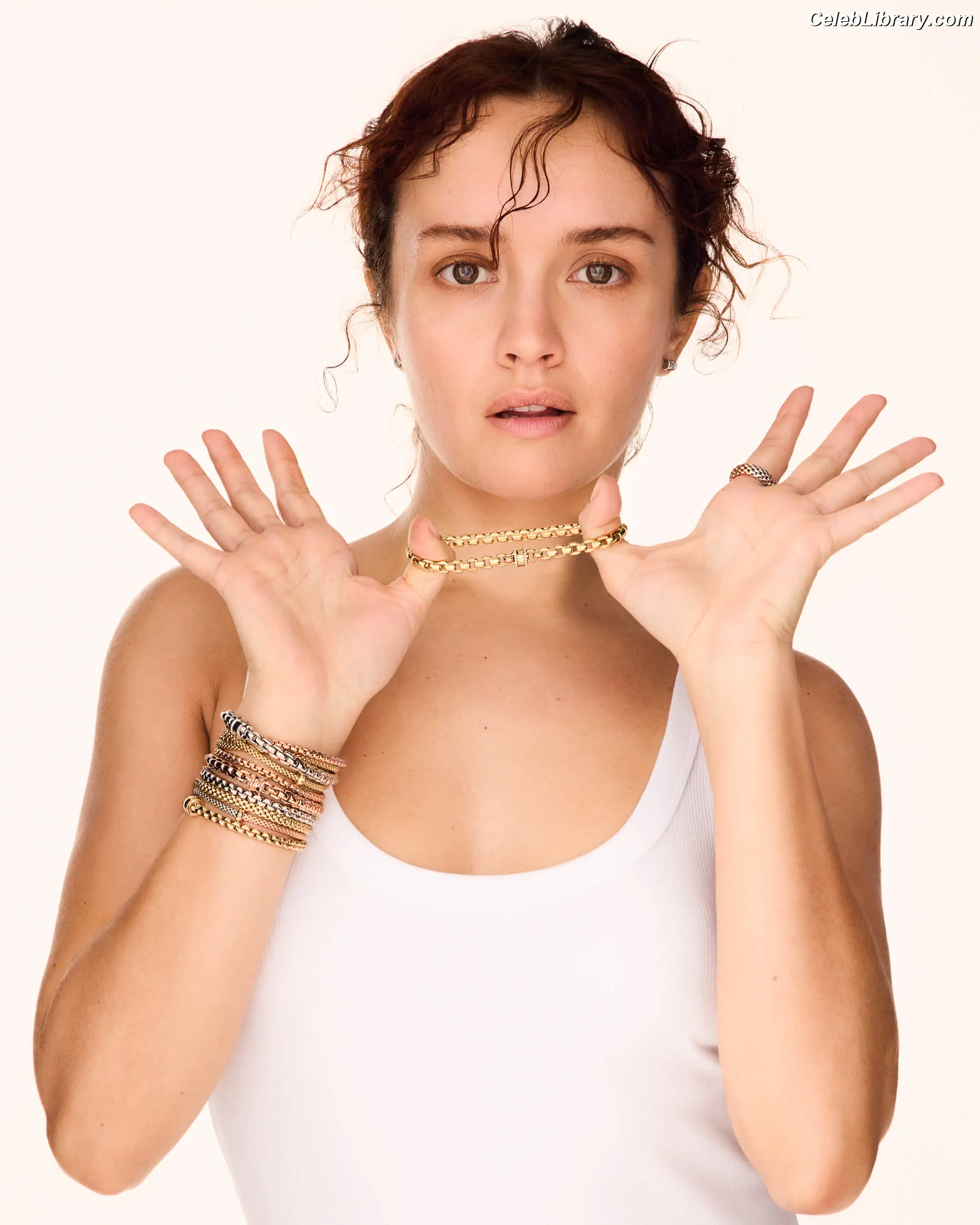 Olivia Cooke photo 23 of 600