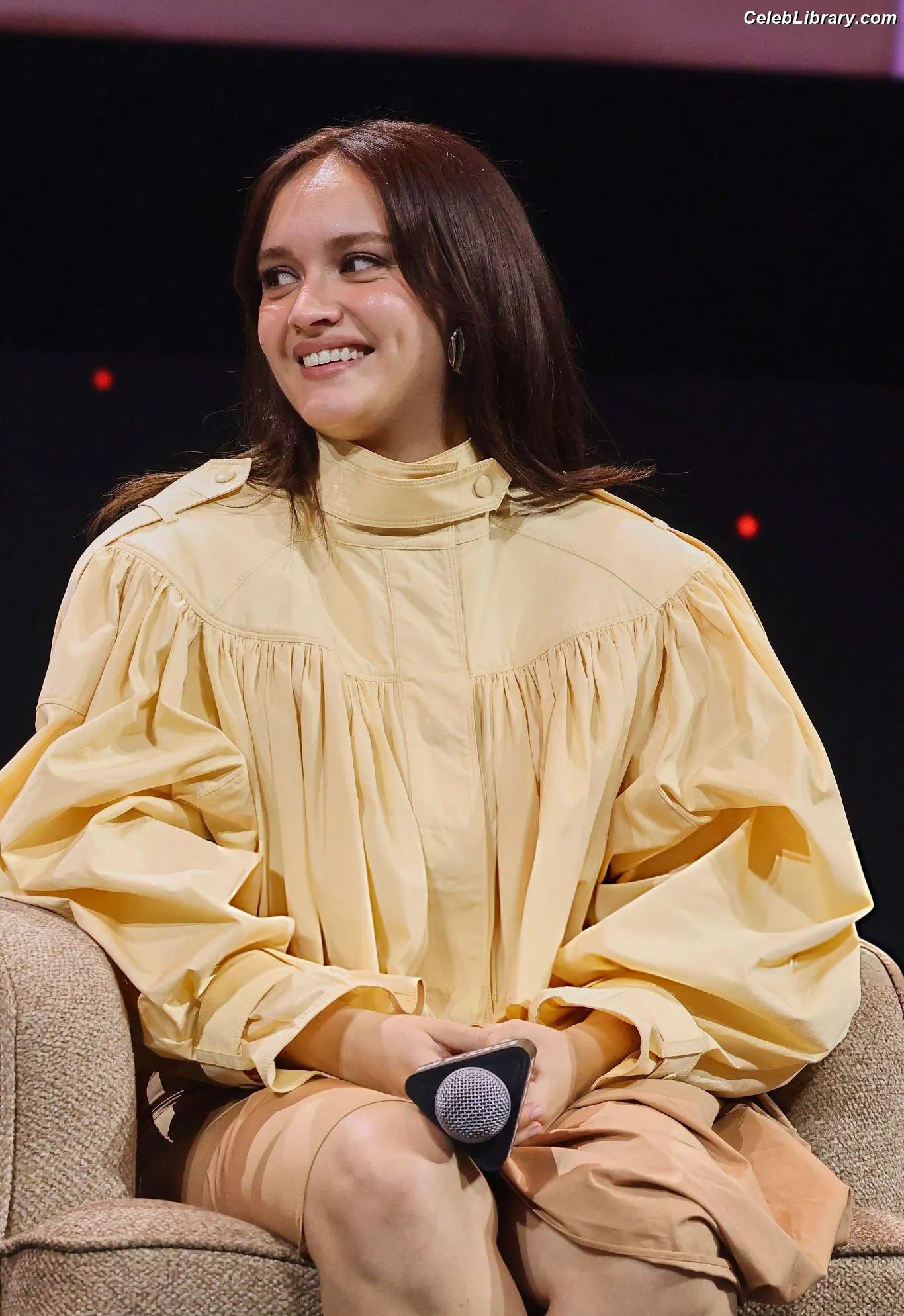 Olivia Cooke photo 21 of 600
