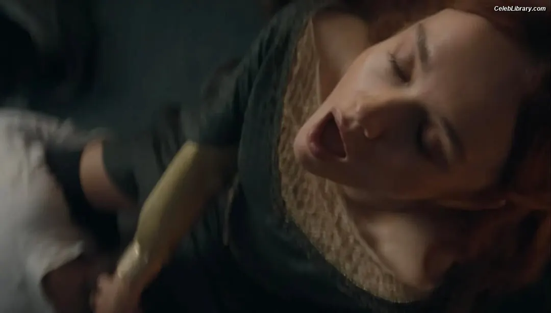 Olivia Cooke photo 7 of 600