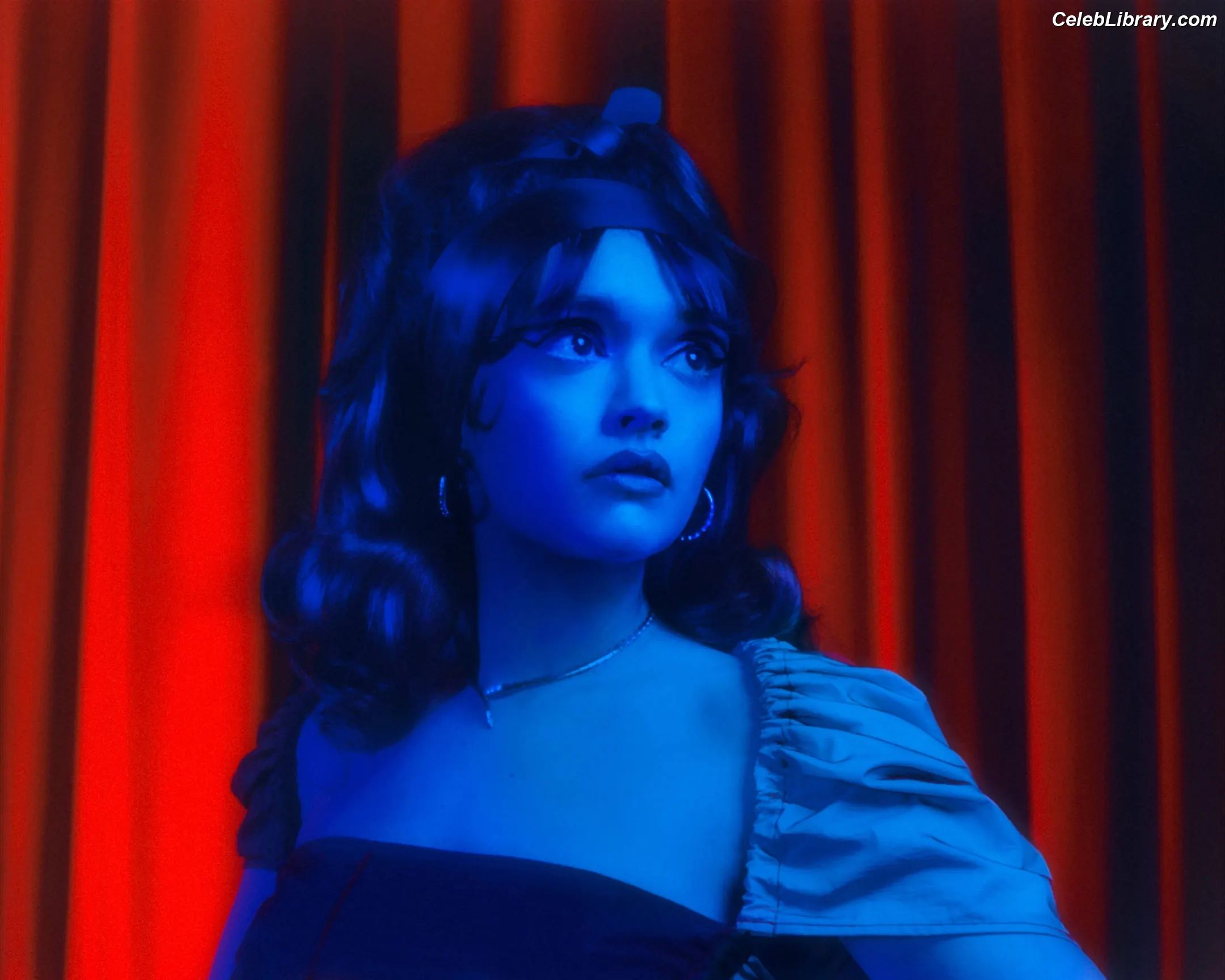 Olivia Cooke photo 12 of 600