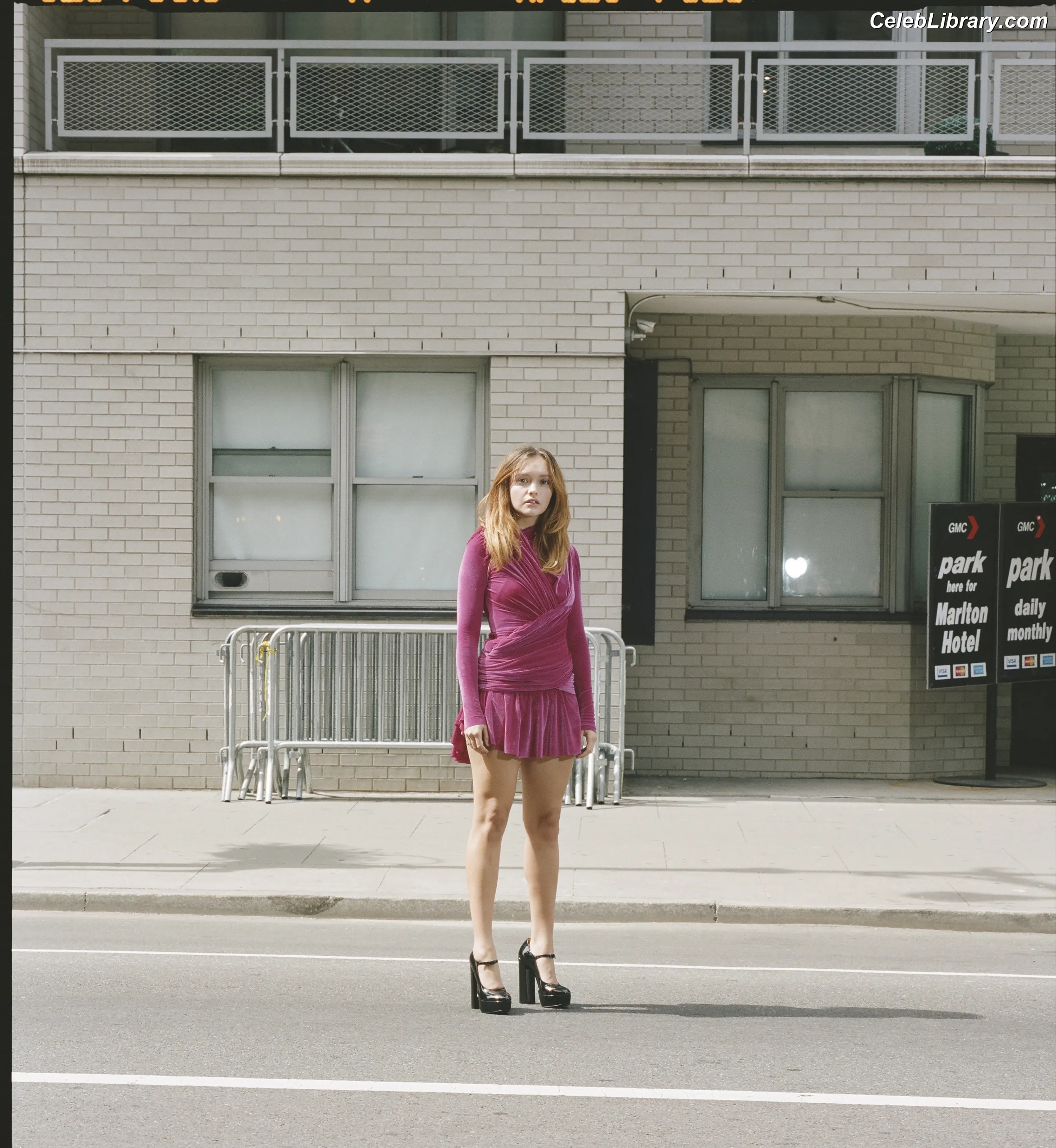 Olivia Cooke photo 18 of 600