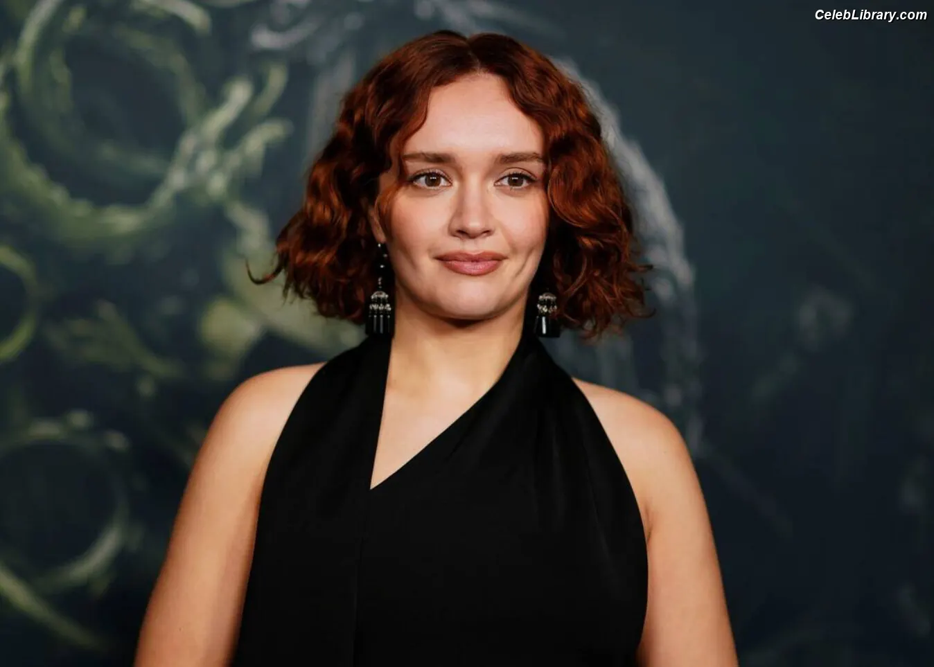 Olivia Cooke photo 6 of 600