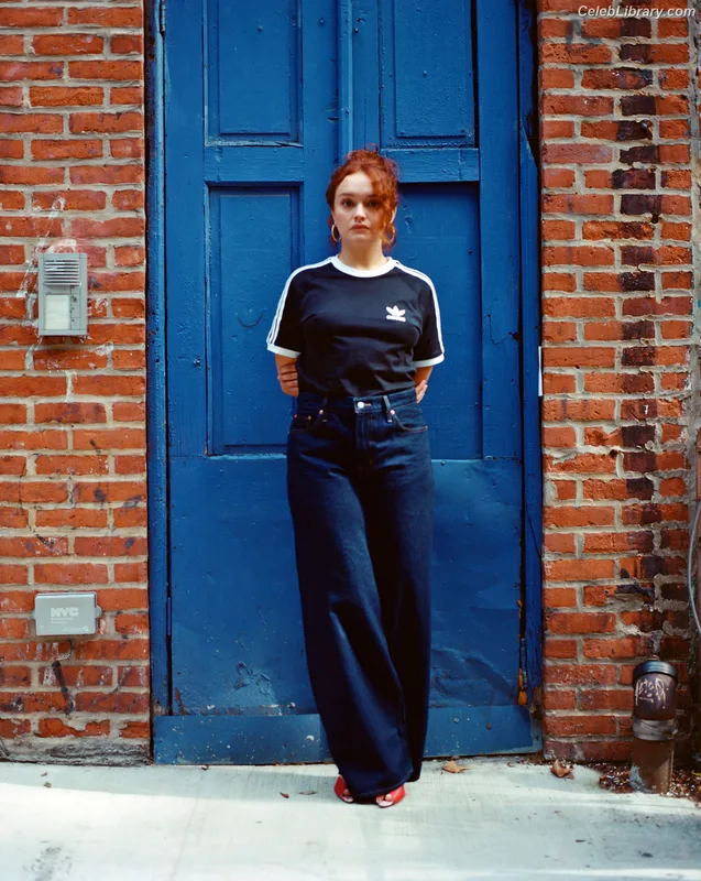 Olivia Cooke photo 1 of 601