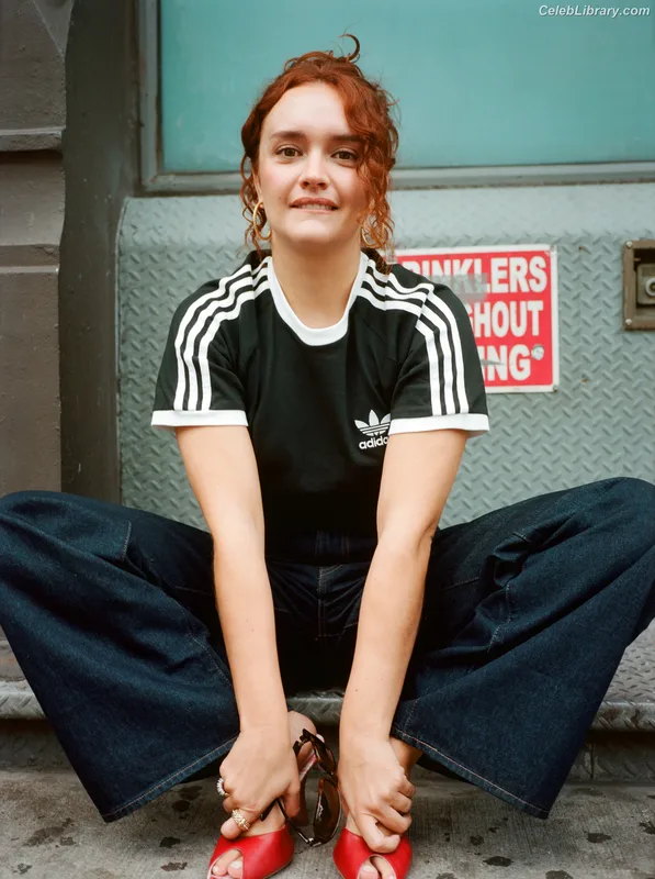 Olivia Cooke photo 5 of 601