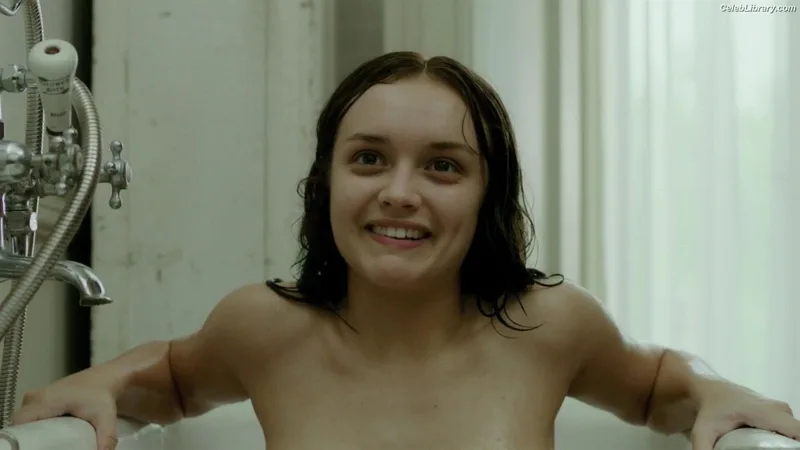 Olivia Cooke photo 18 of 601