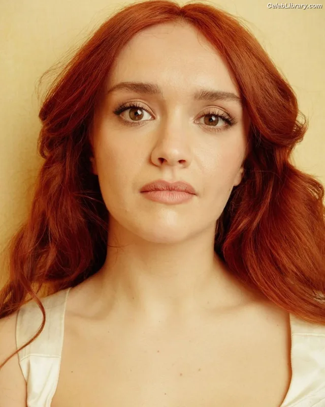Olivia Cooke photo 8 of 601
