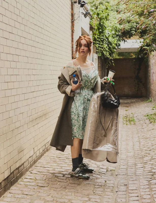 Olivia Cooke photo 20 of 601