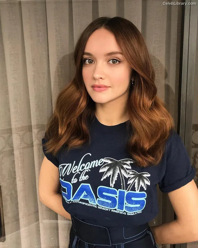 Olivia Cooke photo 3 of 601