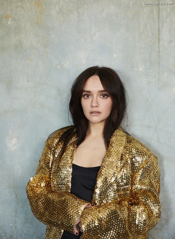 Olivia Cooke photo 12 of 601