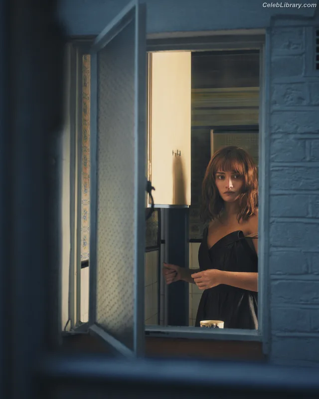 Olivia Cooke photo 9 of 601