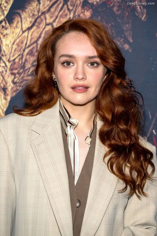 Olivia Cooke photo 11 of 601
