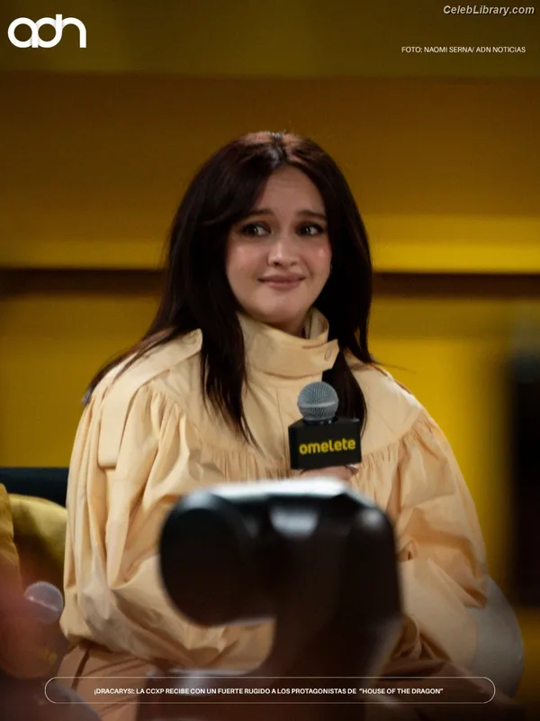 Olivia Cooke photo 22 of 601