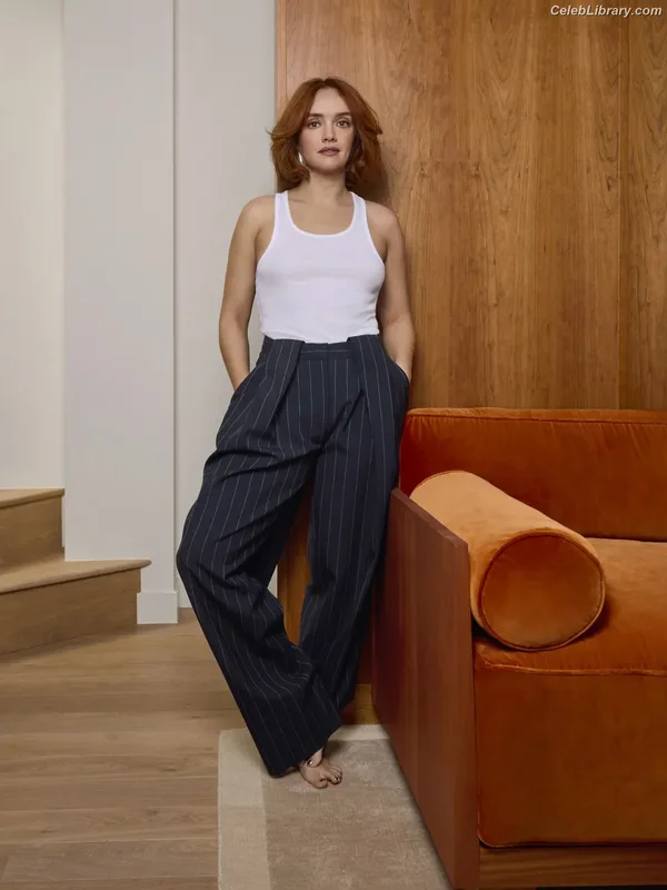Olivia Cooke photo 24 of 601