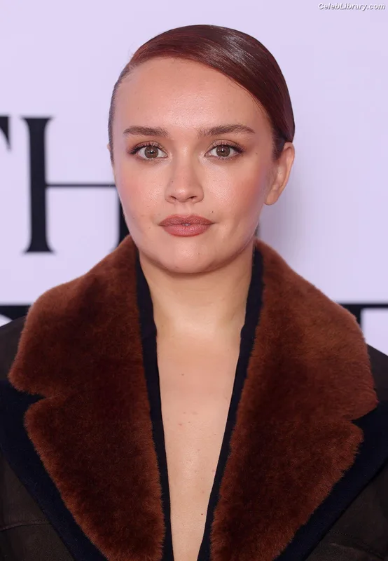 Olivia Cooke photo 14 of 601