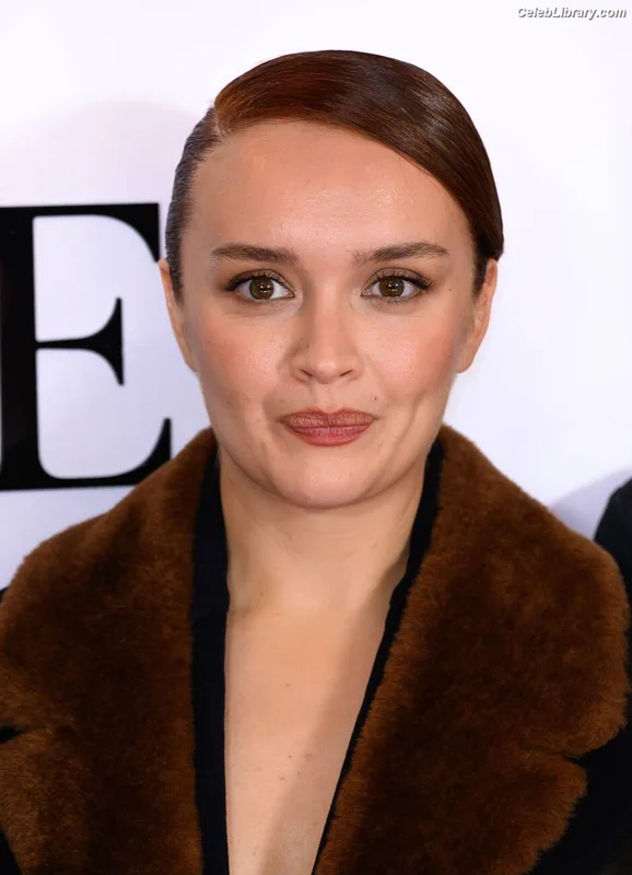 Olivia Cooke photo 20 of 601