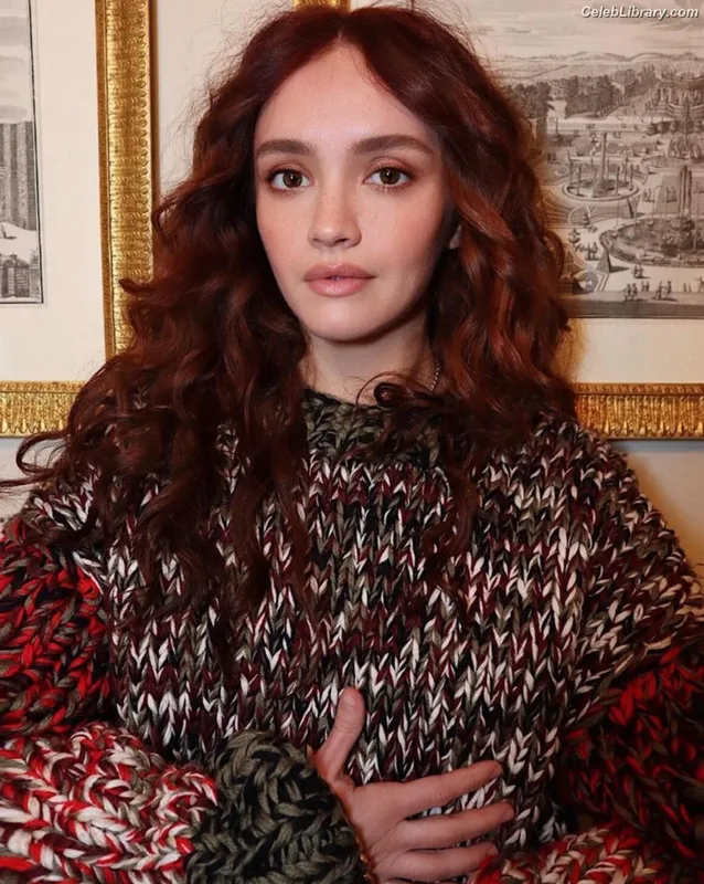 Olivia Cooke photo 10 of 601