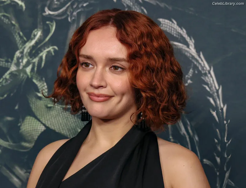 Olivia Cooke photo 2 of 601