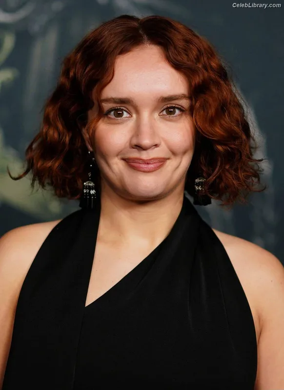 Olivia Cooke photo 9 of 601