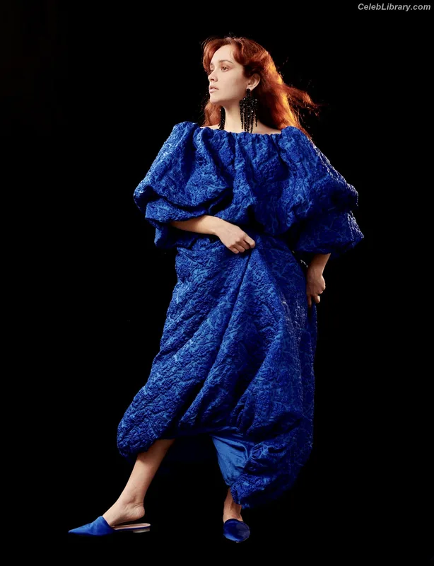 Olivia Cooke photo 15 of 601
