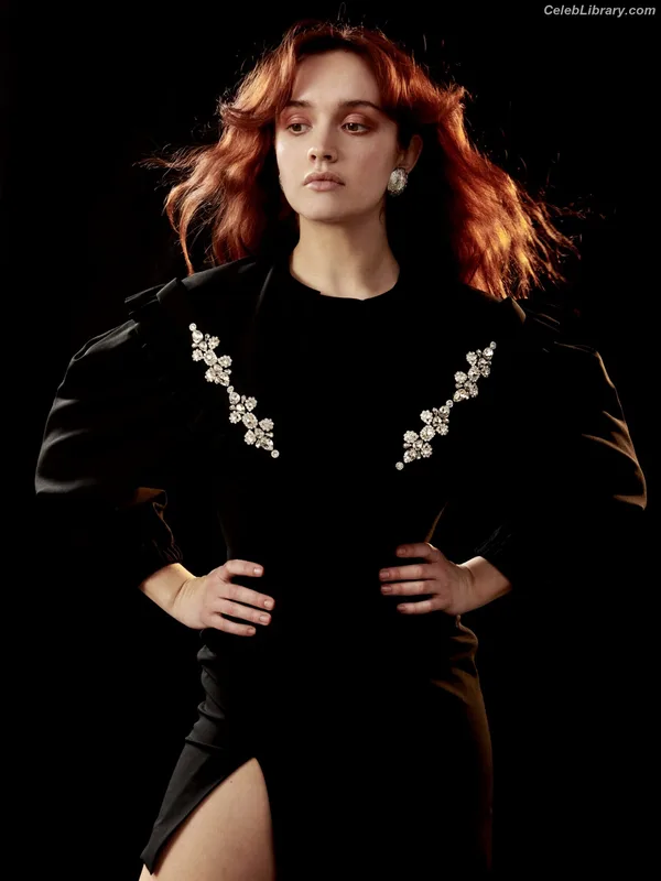 Olivia Cooke photo 19 of 601