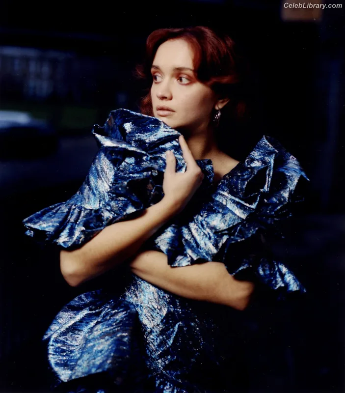 Olivia Cooke photo 21 of 601