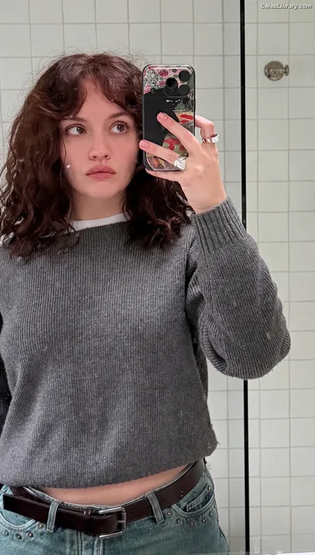 Olivia Cooke photo 3 of 601