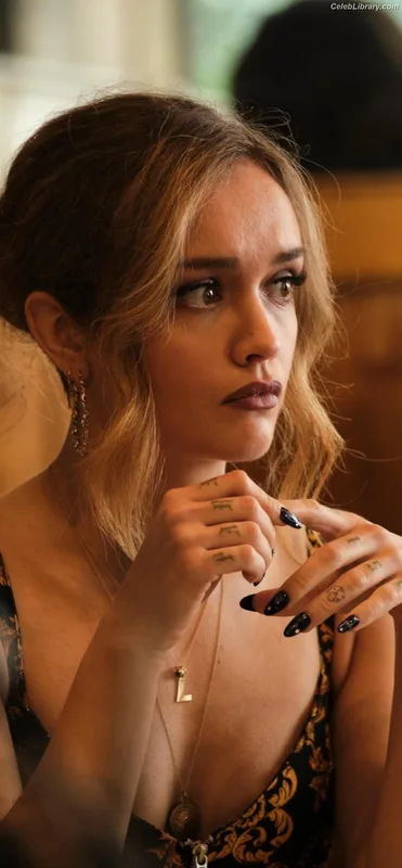 Olivia Cooke photo 18 of 601