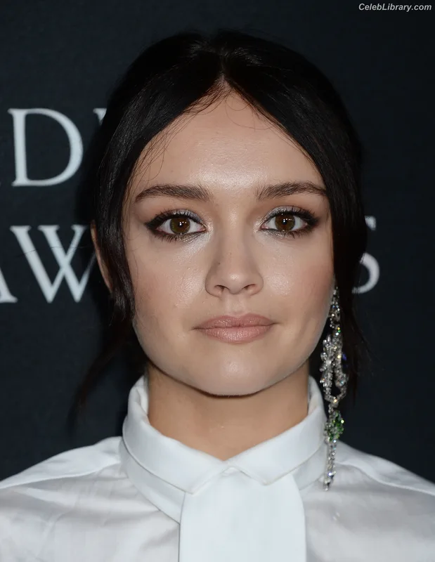 Olivia Cooke photo 5 of 601