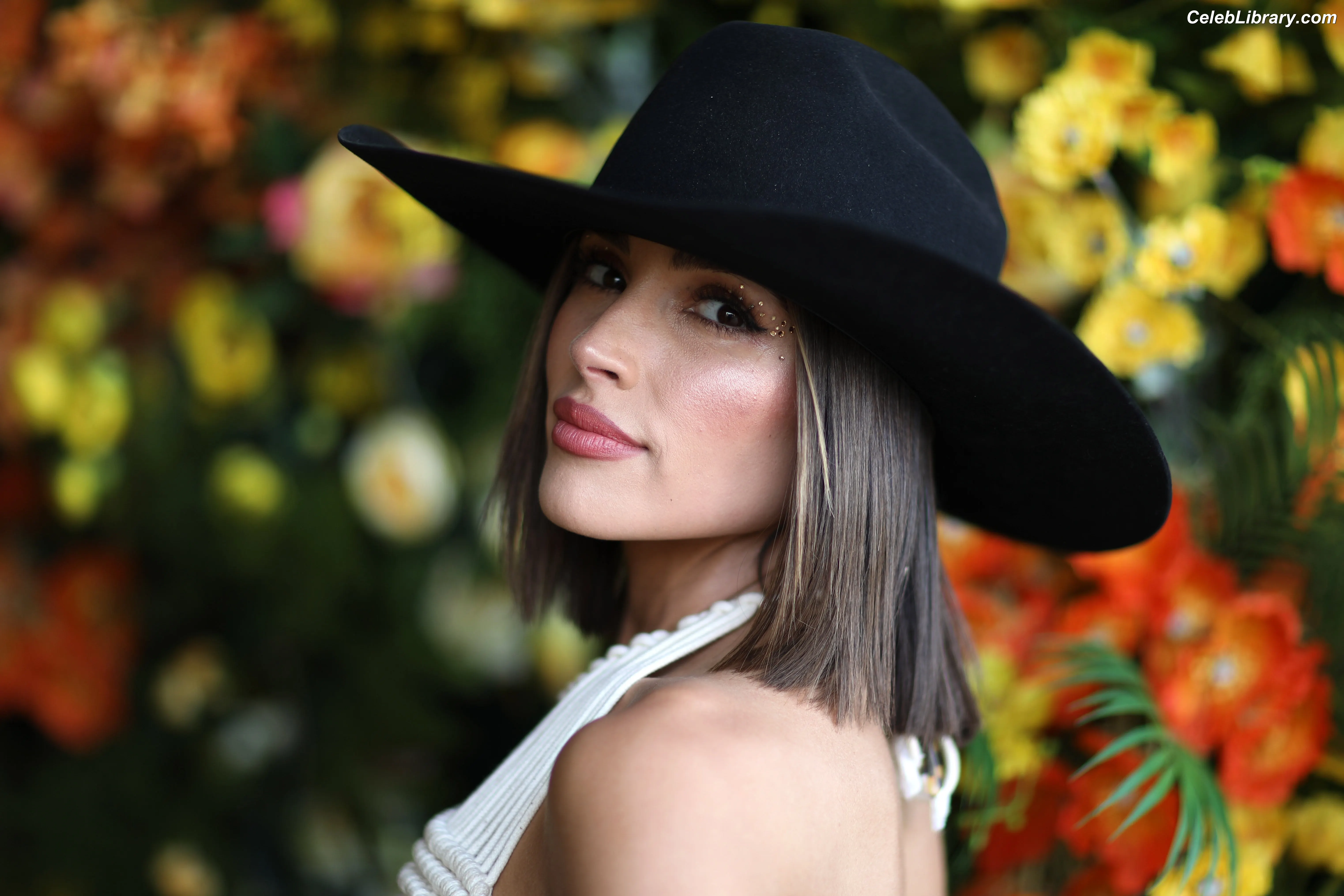 Olivia Culpo photo 5 of 450