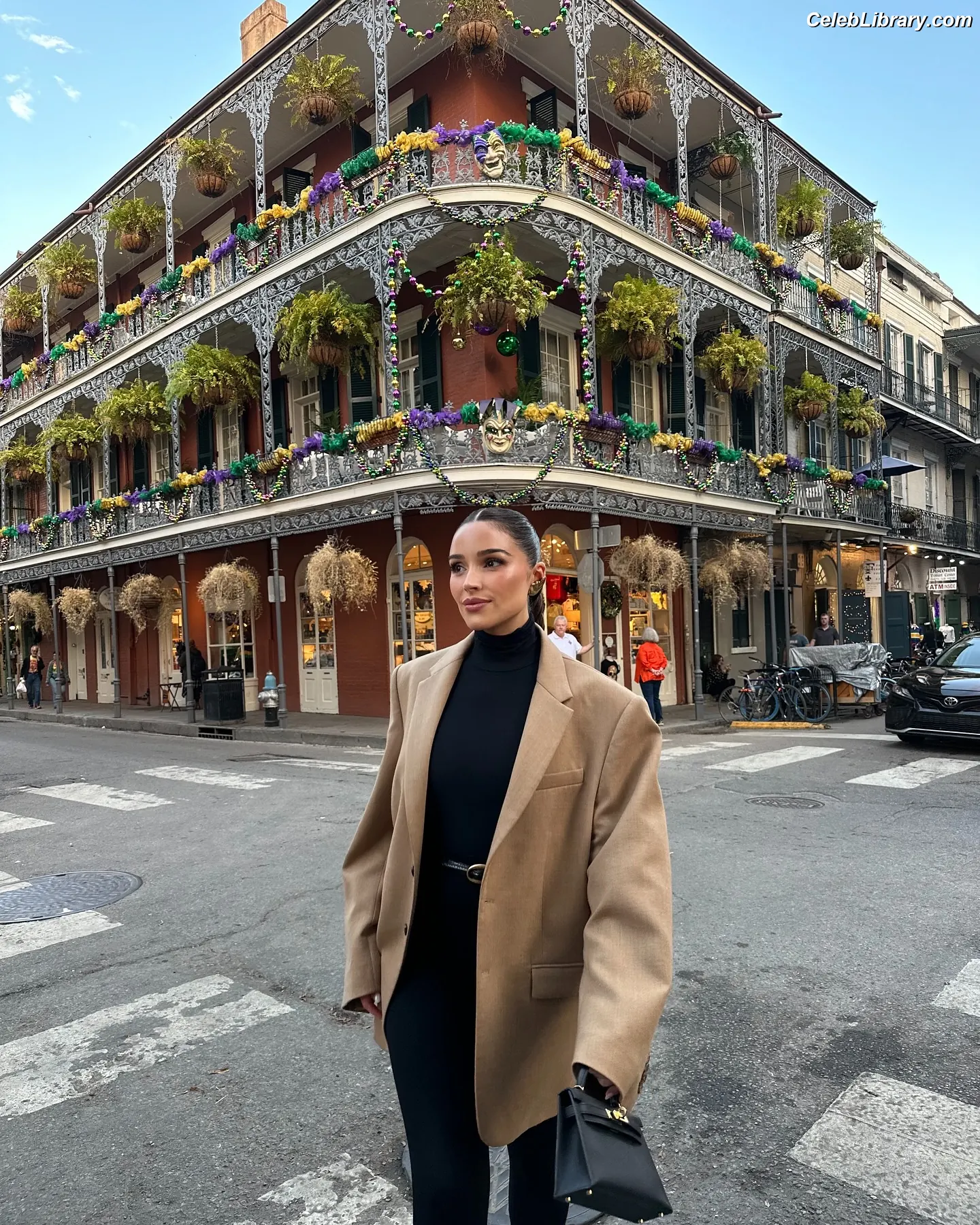 Olivia Culpo photo 1 of 450