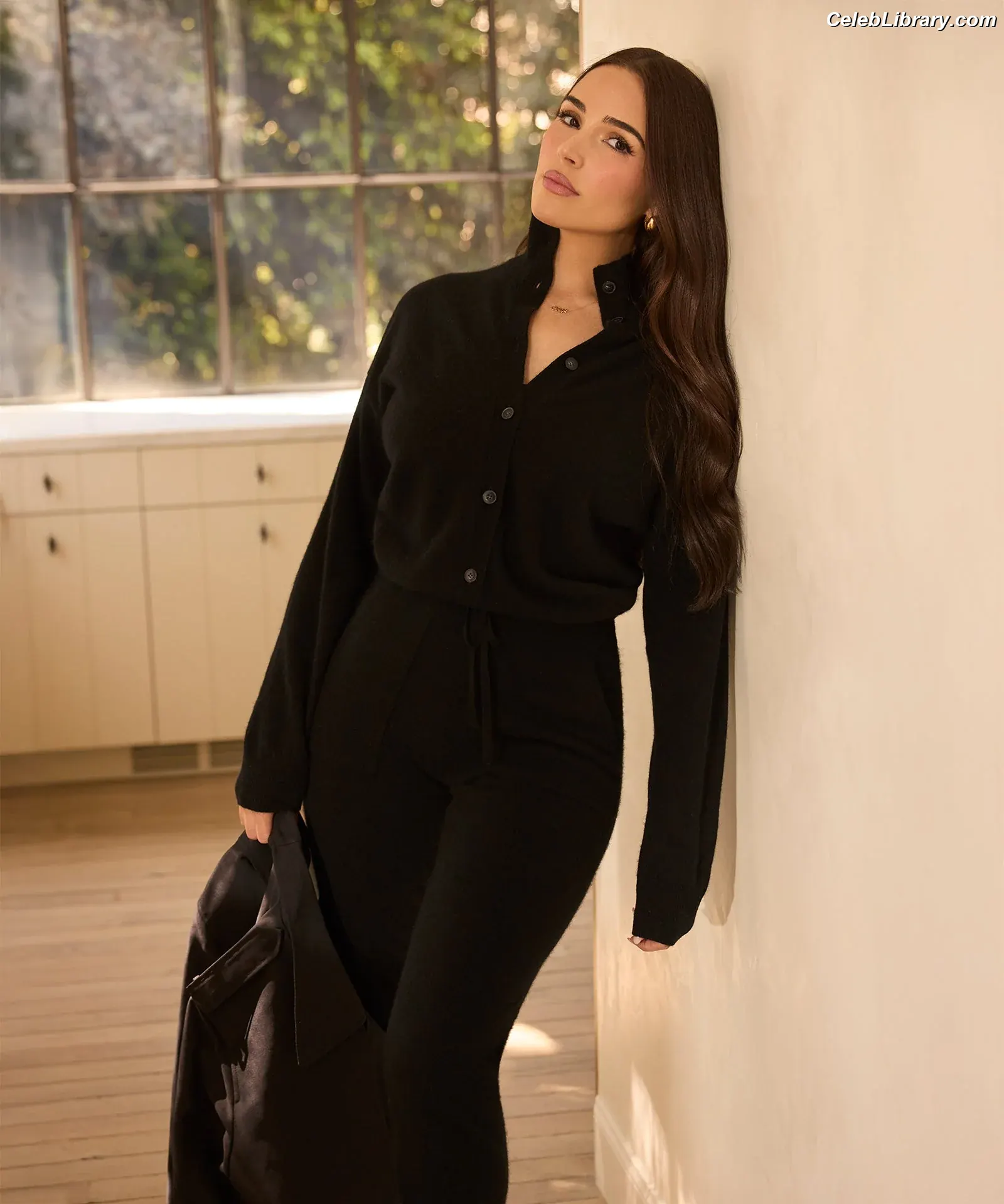 Olivia Culpo photo 2 of 450