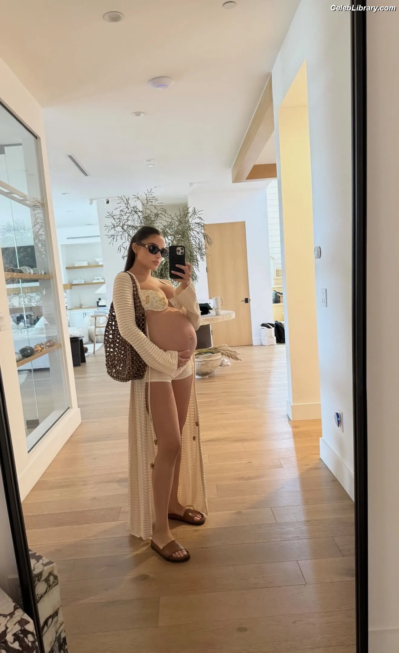 Olivia Culpo photo 4 of 450