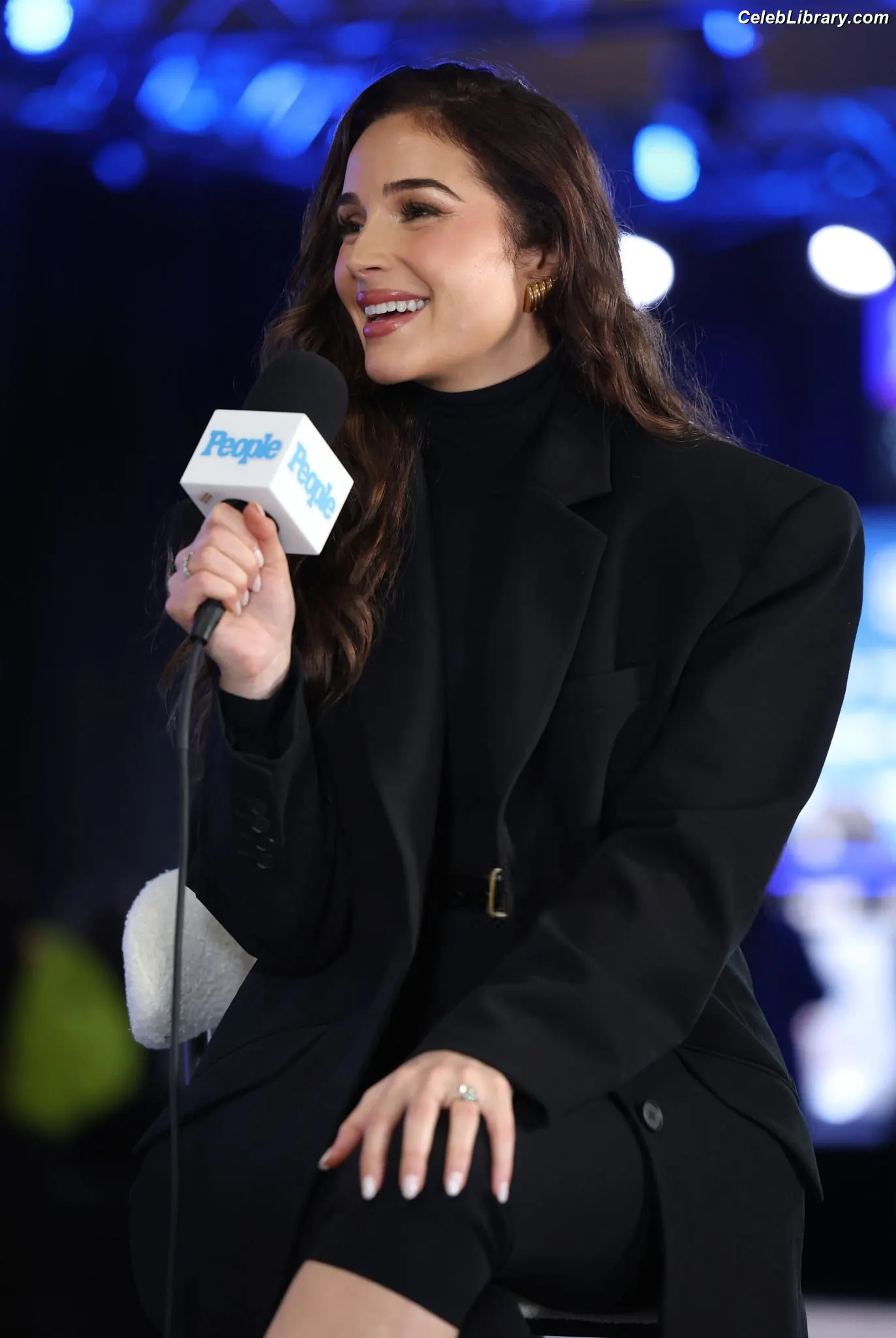 Olivia Culpo photo 18 of 450