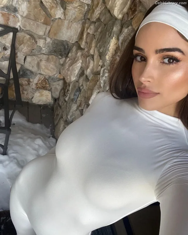 Olivia Culpo photo 7 of 451