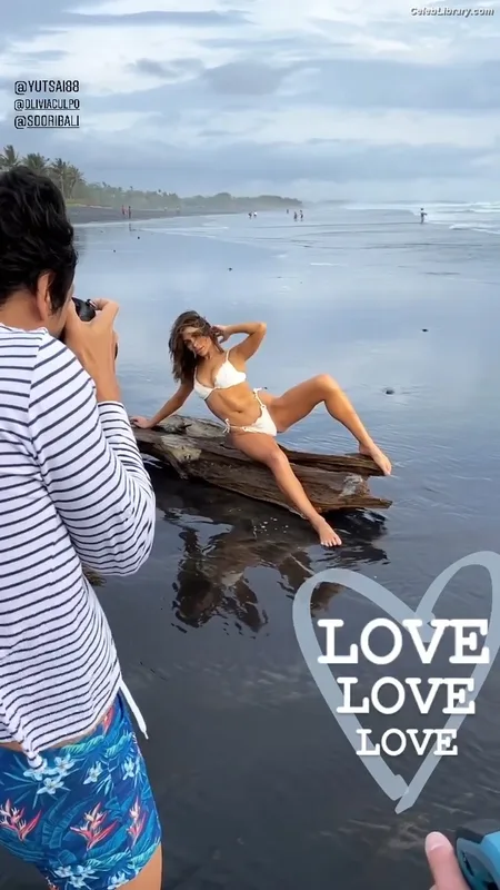 Olivia Culpo photo 1 of 451