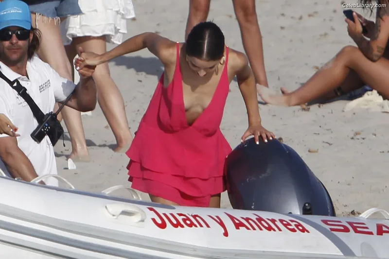 Olivia Culpo photo 14 of 451