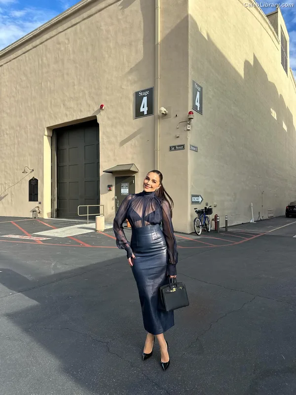 Olivia Culpo photo 15 of 451