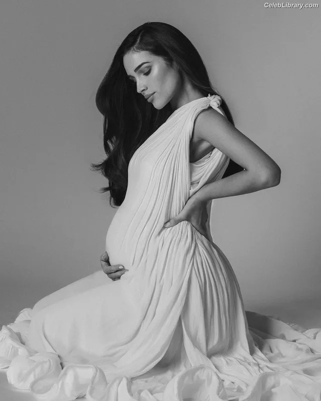Olivia Culpo photo 13 of 451