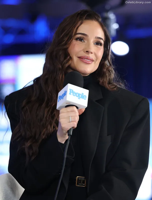 Olivia Culpo photo 12 of 451