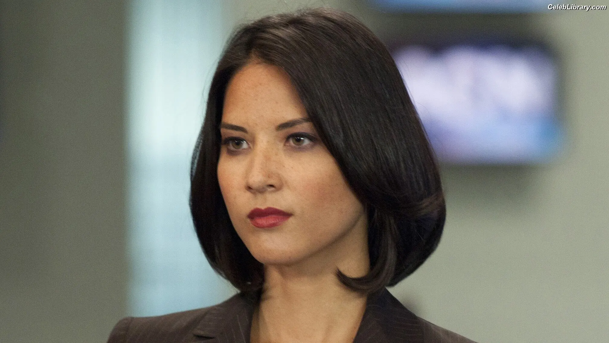 Olivia Munn photo 14 of 1099