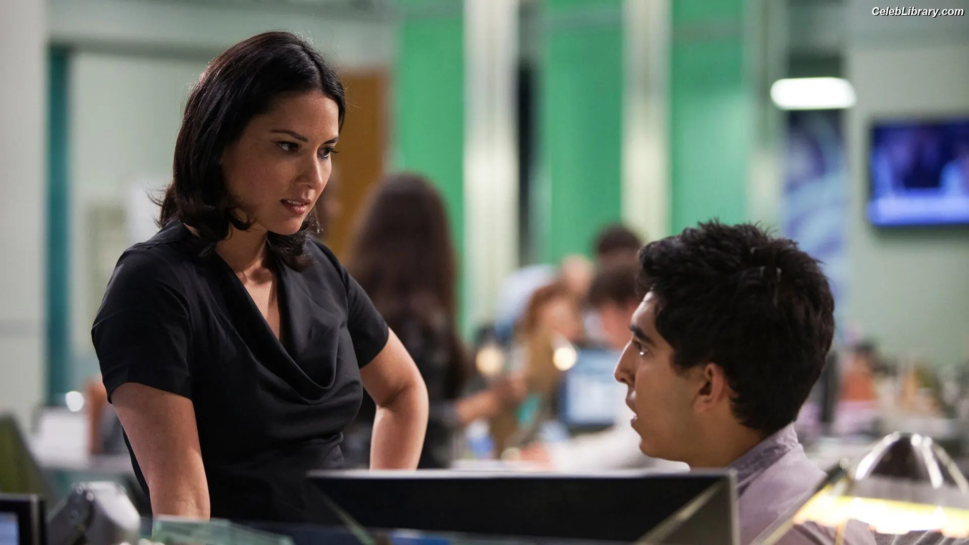 Olivia Munn photo 8 of 1099
