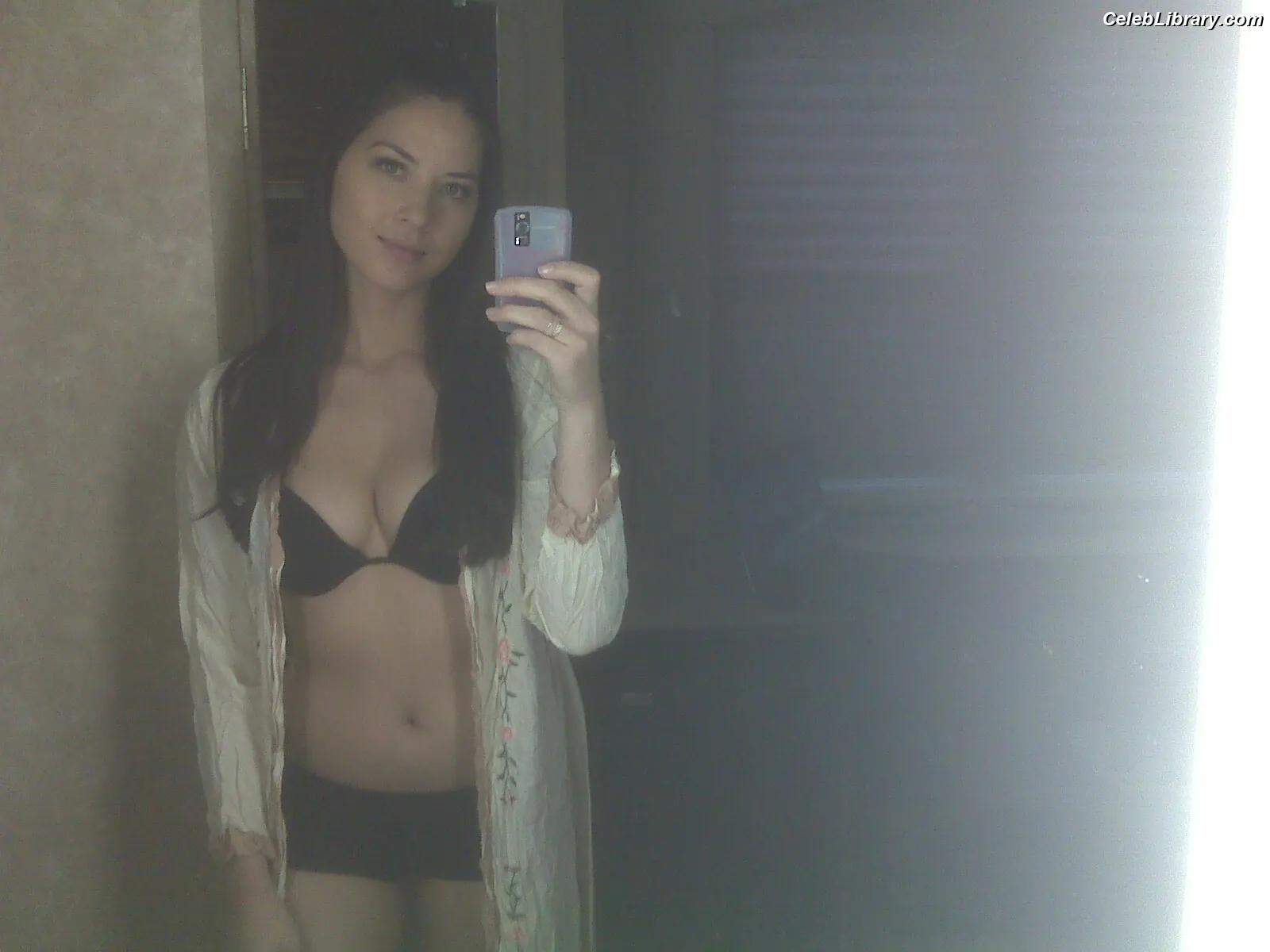 Olivia Munn photo 16 of 1099