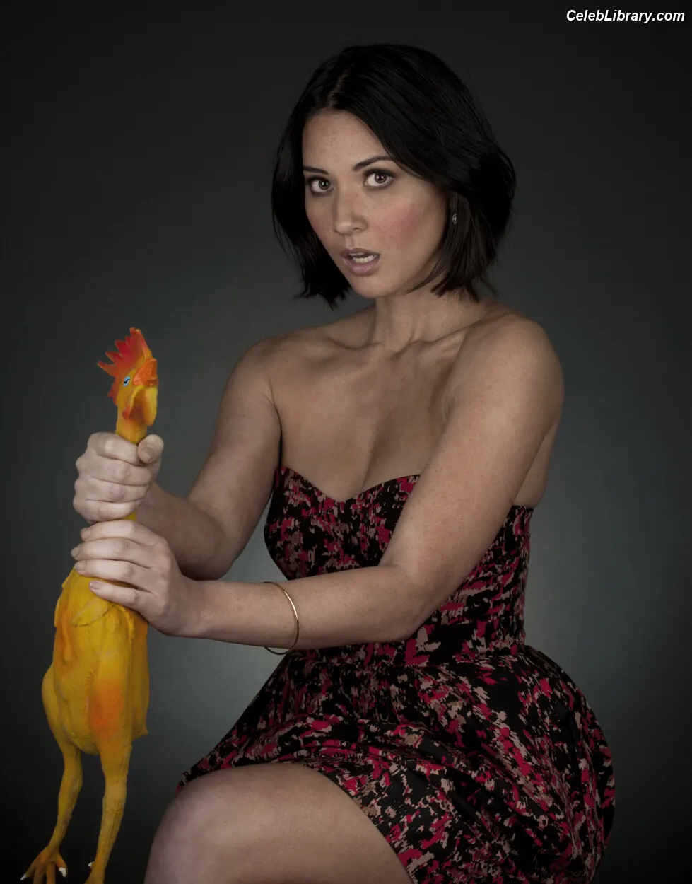 Olivia Munn photo 9 of 1099